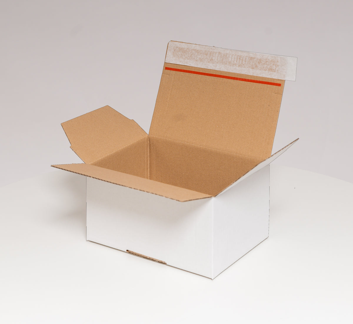 Automatikbodenkarton 160 x 130 x 70 mm weiß mit Selbstklebeverschluss und Aufreißfaden